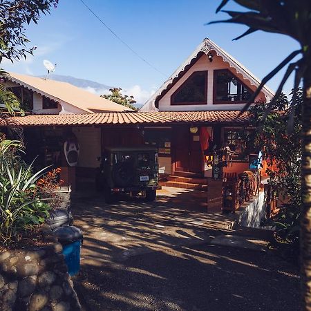 Spanish By The River - Turrialba Exteriér fotografie