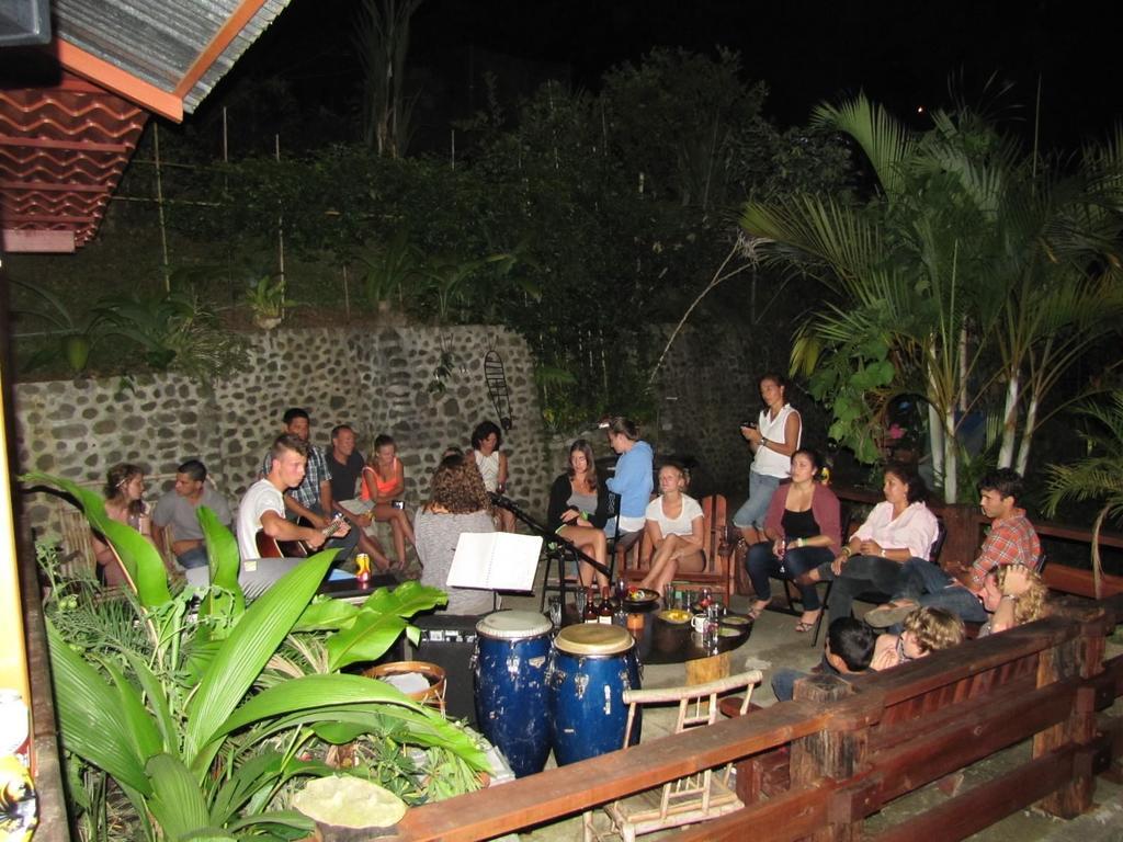 Spanish By The River - Turrialba Exteriér fotografie